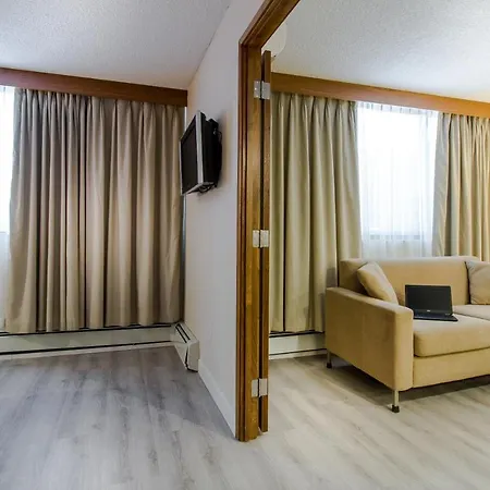 International Hotel Calgary-3